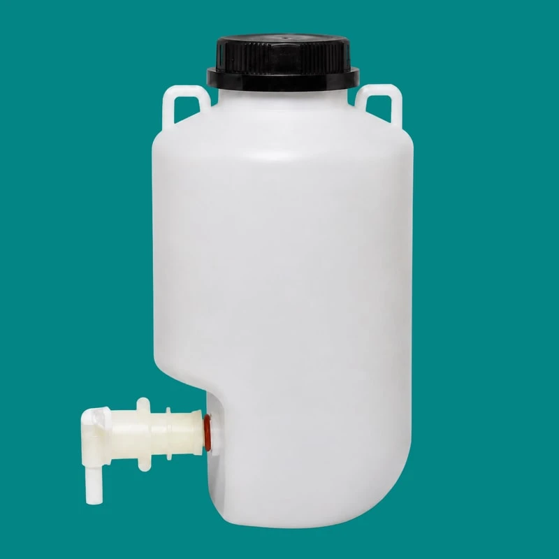 黑盖款 HDPE 带龙头储液瓶 — 5 L — 货号 82205